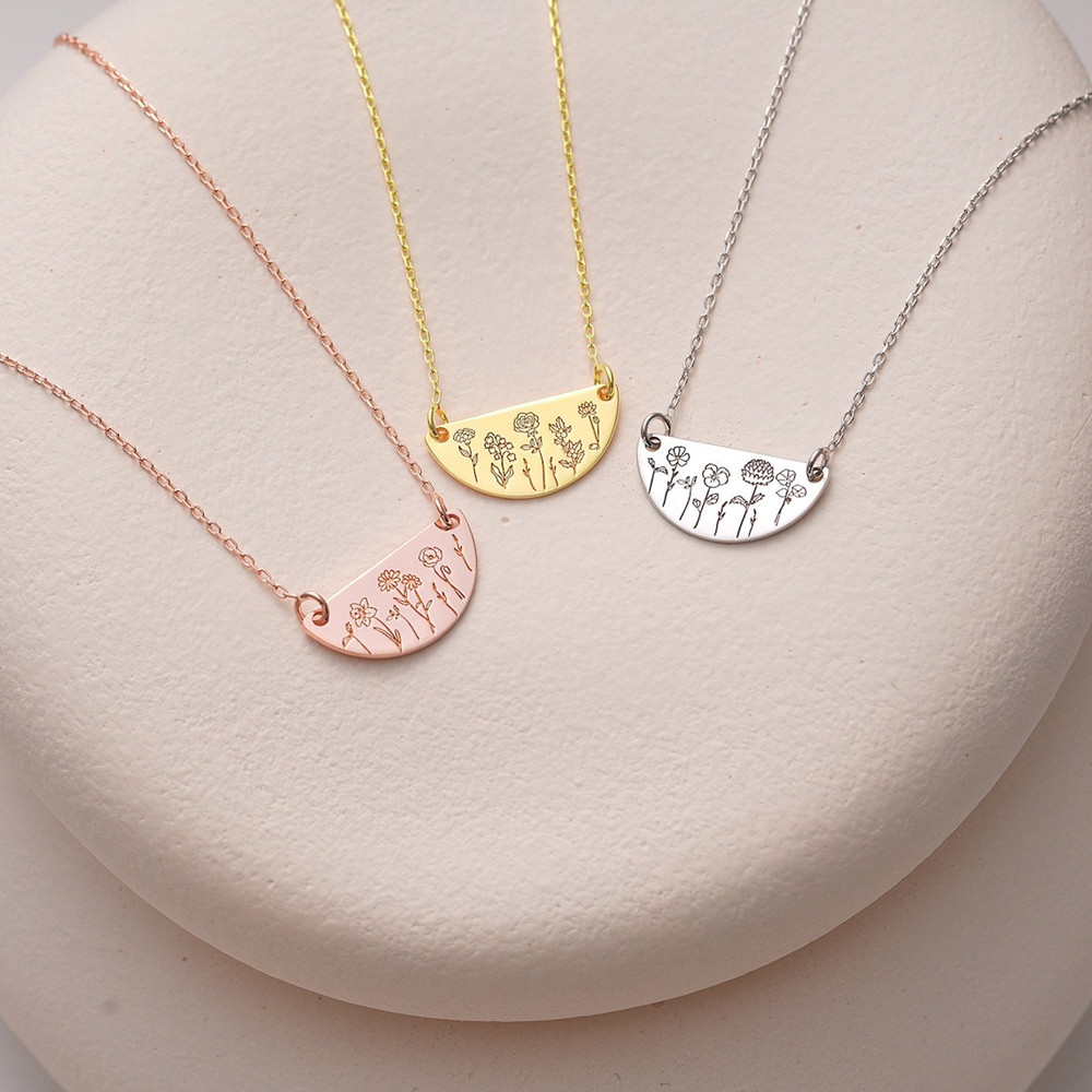 カスタム誕生月の花ネックレス、パーソナライズされたファミリー - Birth Flower Necklace のレビューと価格