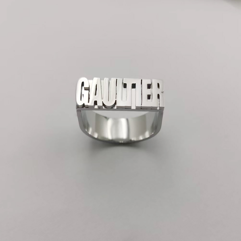 カスタムゴールドゴシックリング男性女性ステンレス鋼ネームリン - Initial Ring Custom のレビューと価格