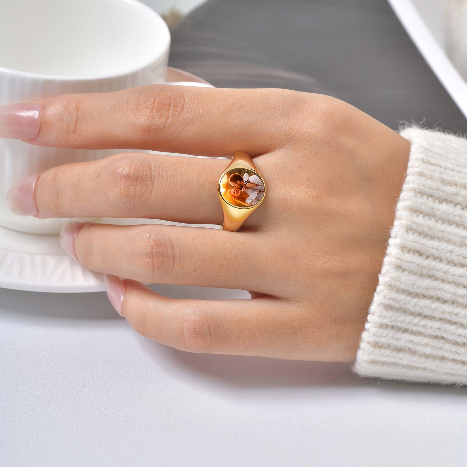 カスタム写真シグネットリング女性用ステンレス鋼ロゴシンボル画 - Initial Ring Custom のレビューと価格
